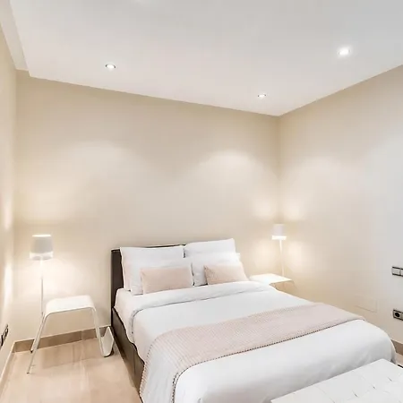 Bp4a.2b - Beachfront 2br With Terrace Gardens