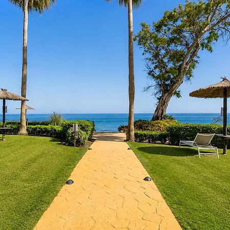 Bp4a.2b - Beachfront 2br With Terrace Gardens *